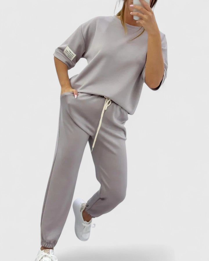 Stacey | Two-Piece Comodo Set