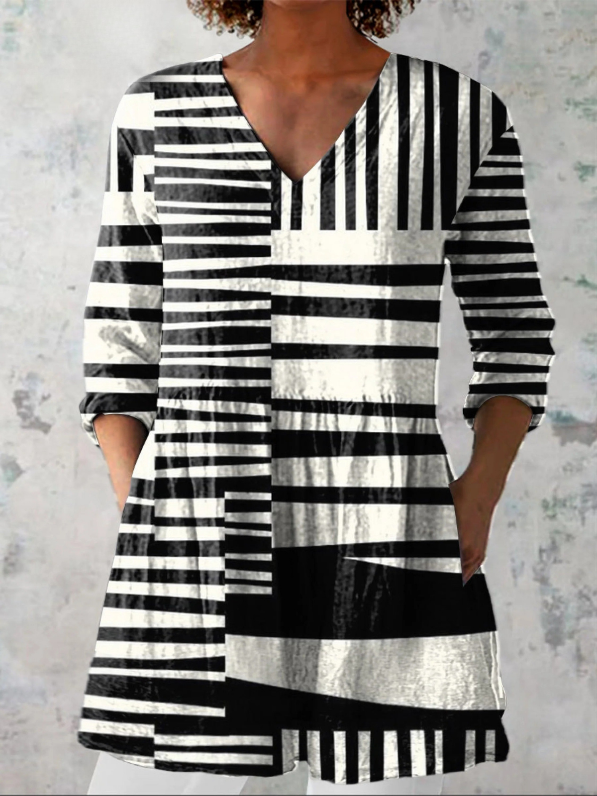 Sophie™ | Long Blouse with V-Neck
