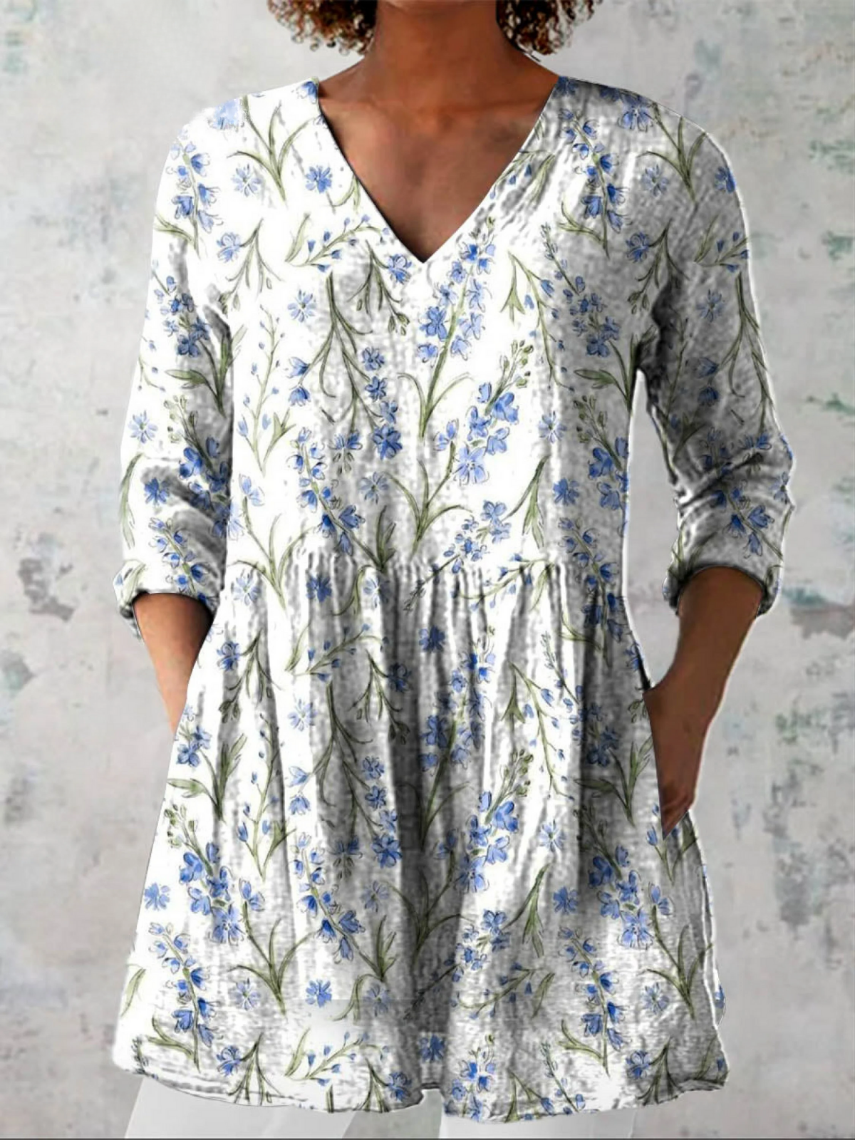 Jeanne™ | Long Blouse with V-Neck