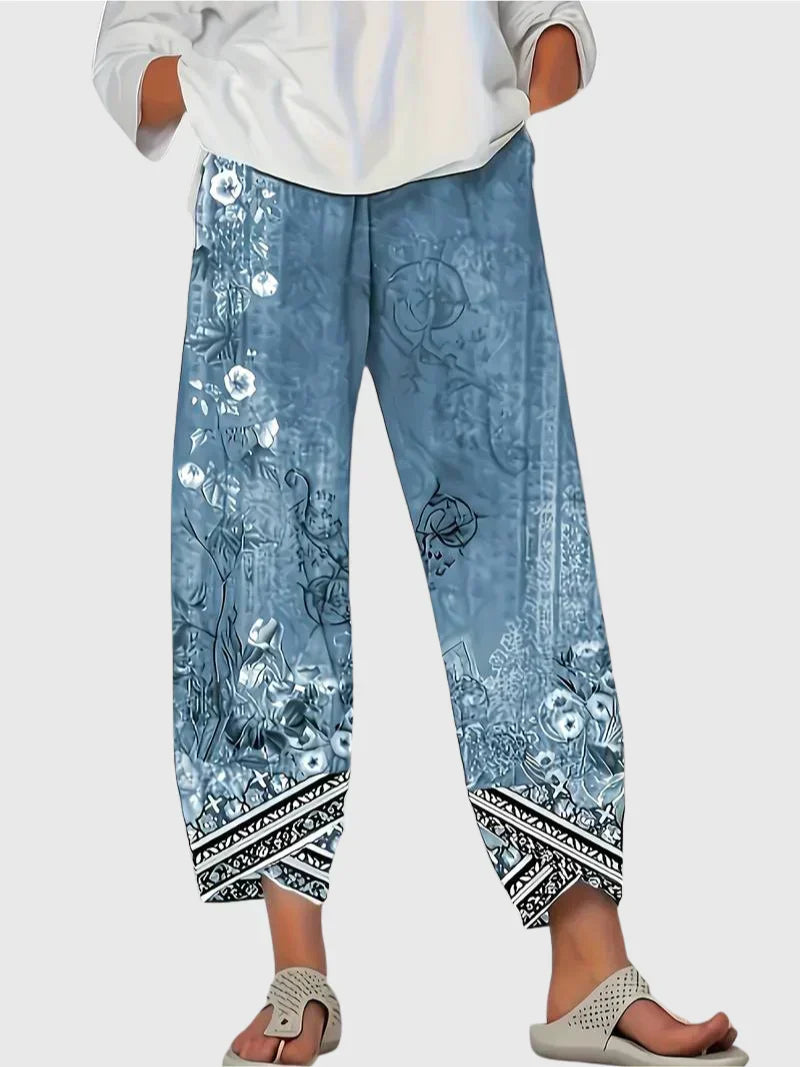 Mina | Vintage Floral Capri Pant With Elastic Waist