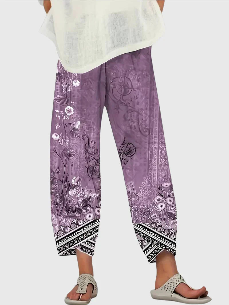Rhea | Vintage Floral Capri Pant With Elastic Waist