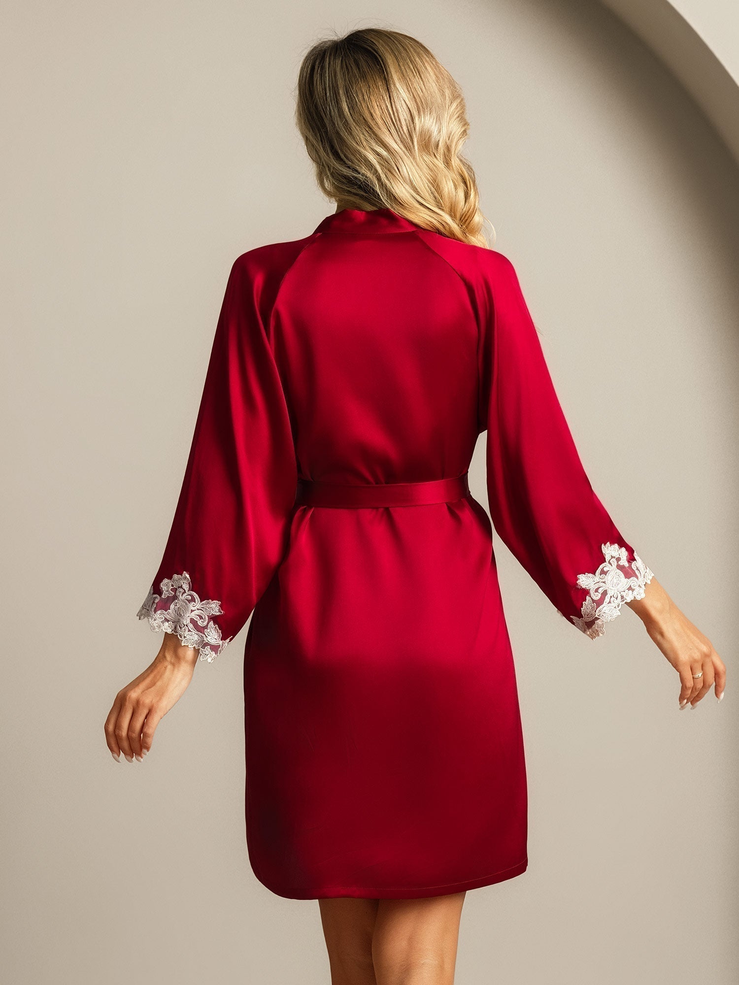 Della | Delicate Kimono Robe