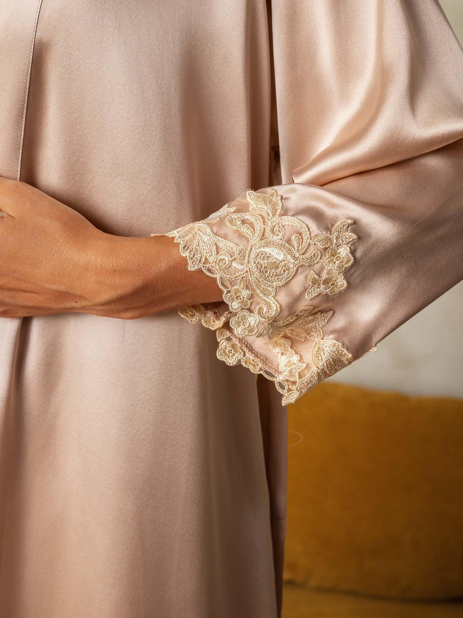 Beth | Elegant Dressing Gown