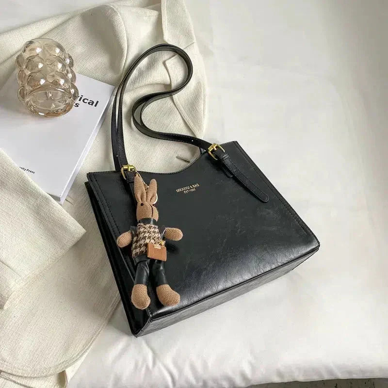 Nikki | Classic Shoulder Tote