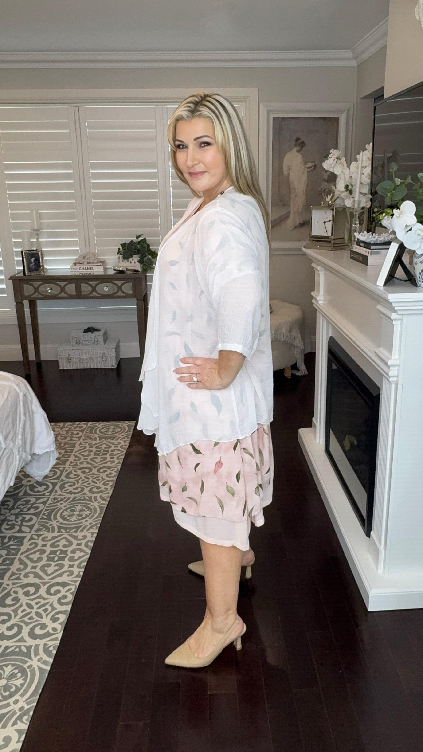 Diana | Penelope Flowy Midi Dress