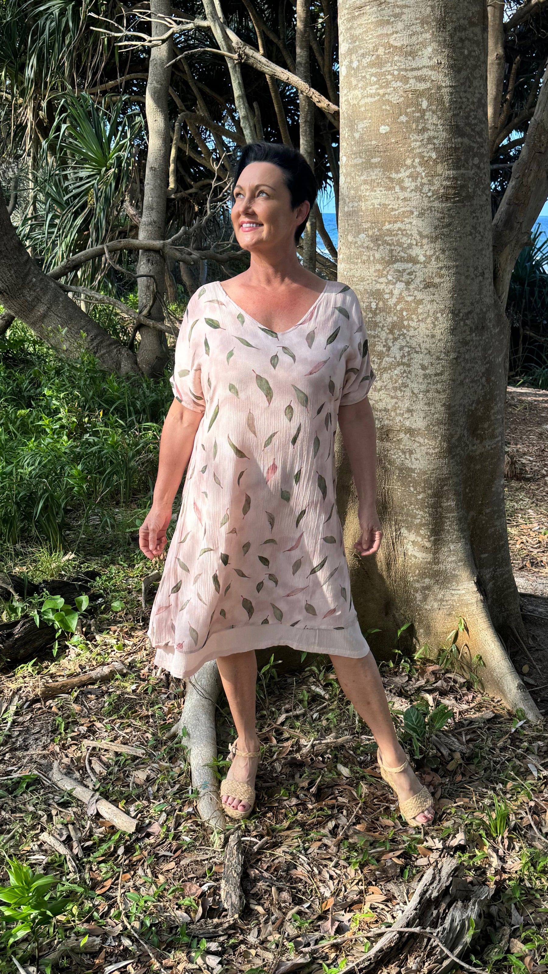 Diana | Penelope Flowy Midi Dress