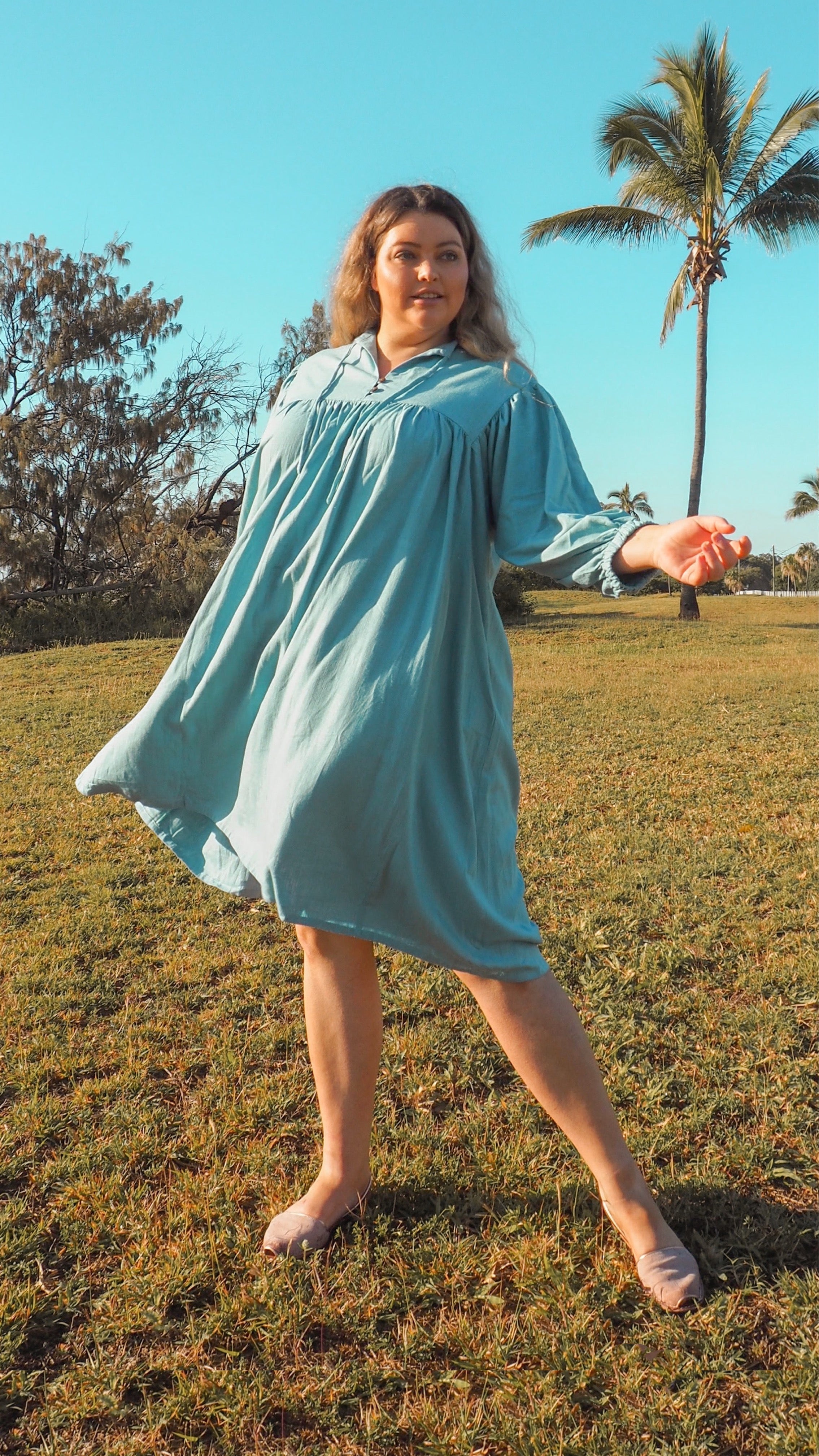 Harriet | Linen Faraway Dress in Sky