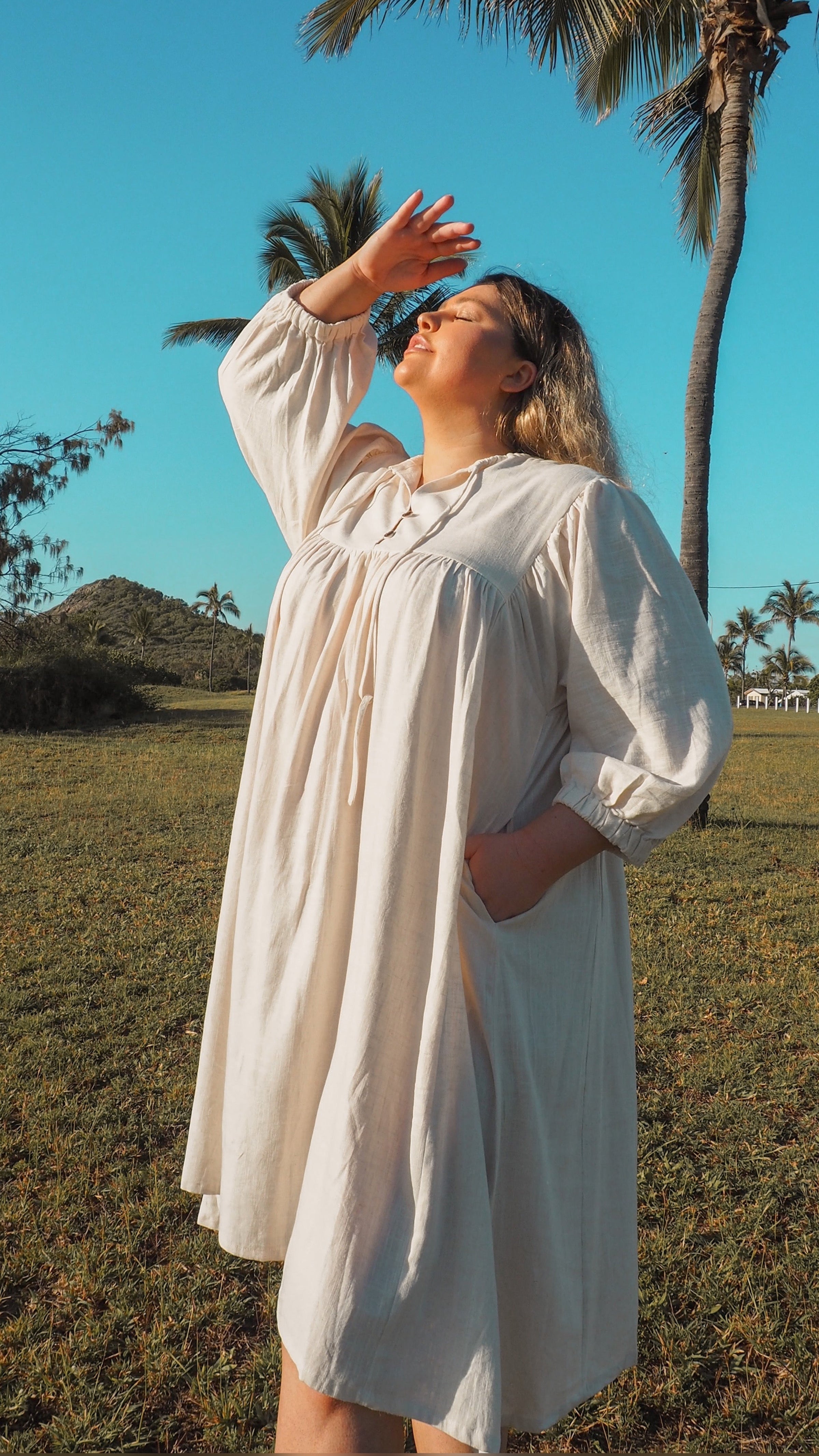 Isabella | Linen Faraway Dress in Sand