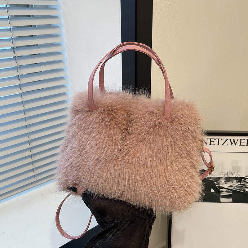 Lizzie | Fur Grip Handbag