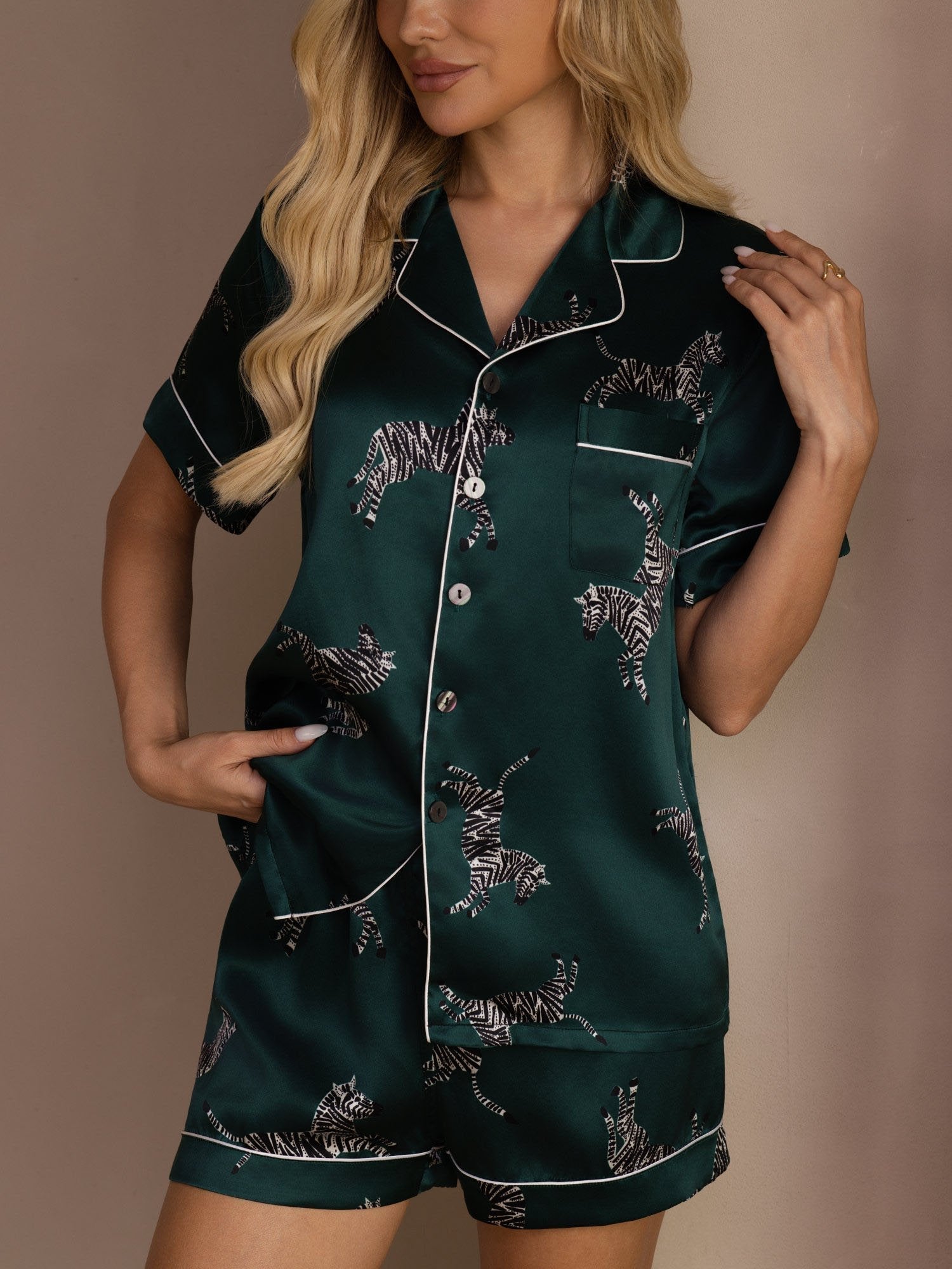 Mara | Embroidered Pyjama Set