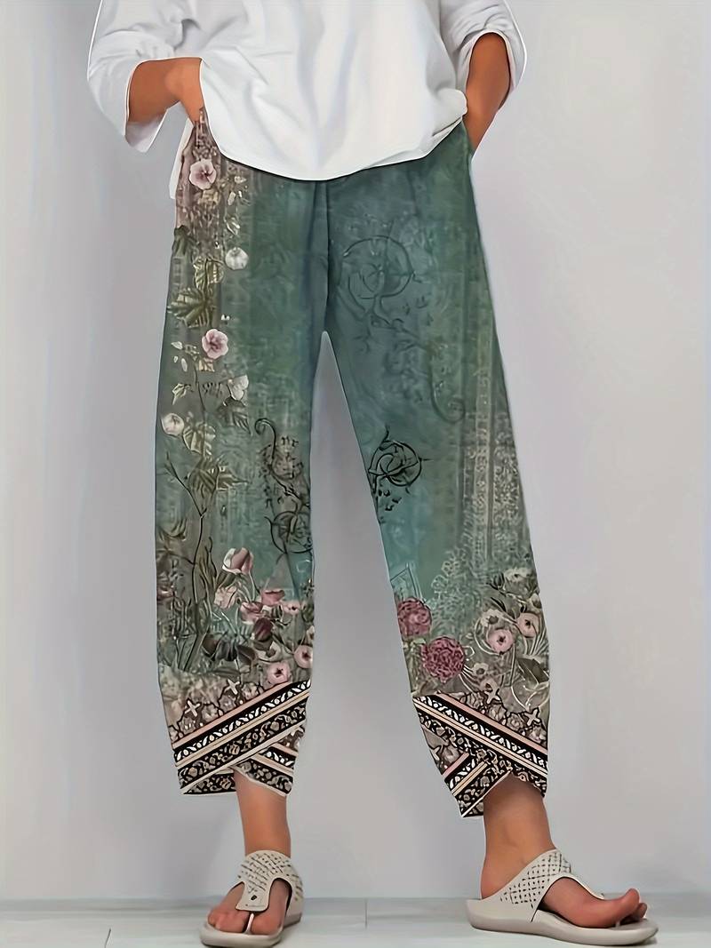 Tessa | Vintage Floral Capri Pant With Elastic Waist