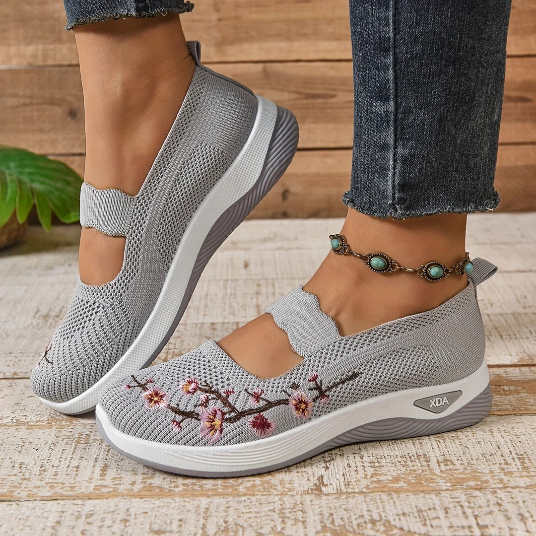 Aurora | Ergonomic Embroidered Flats