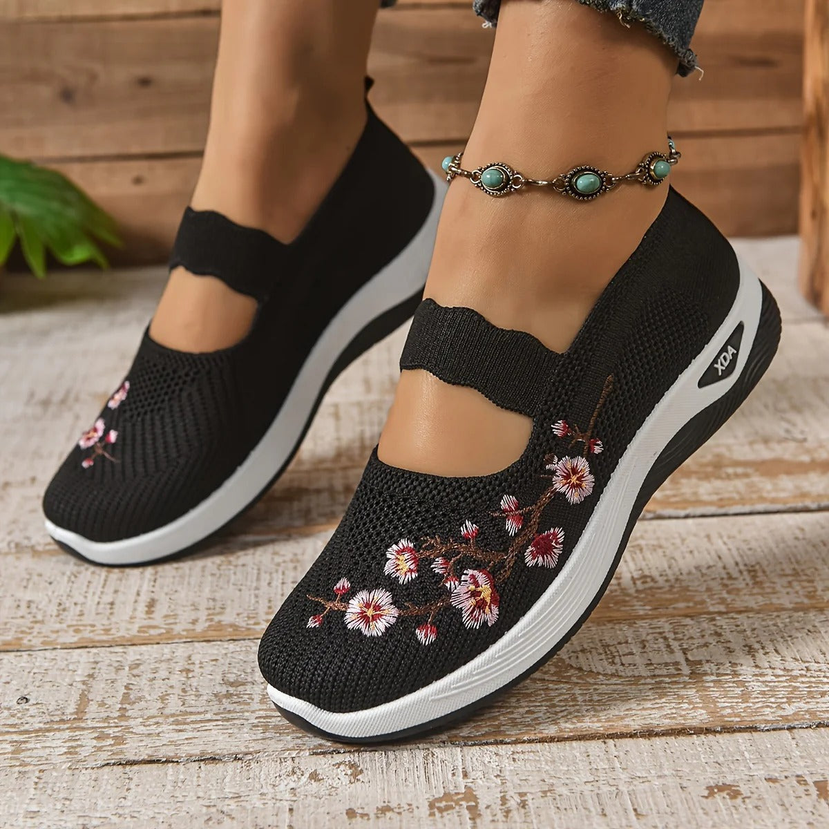 Aurora | Ergonomic Embroidered Flats