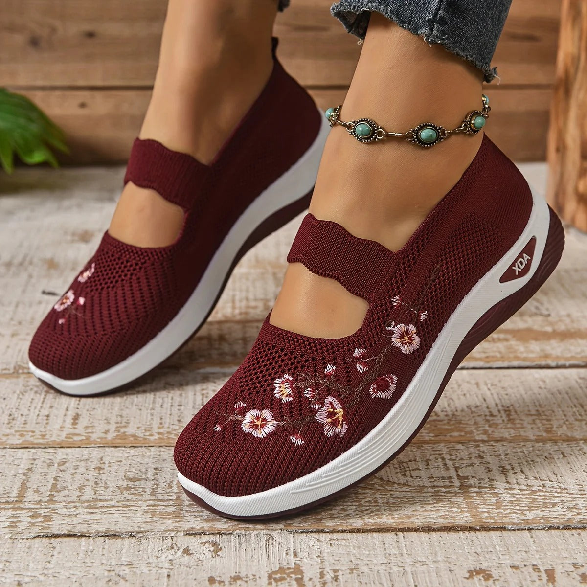 Aurora | Ergonomic Embroidered Flats