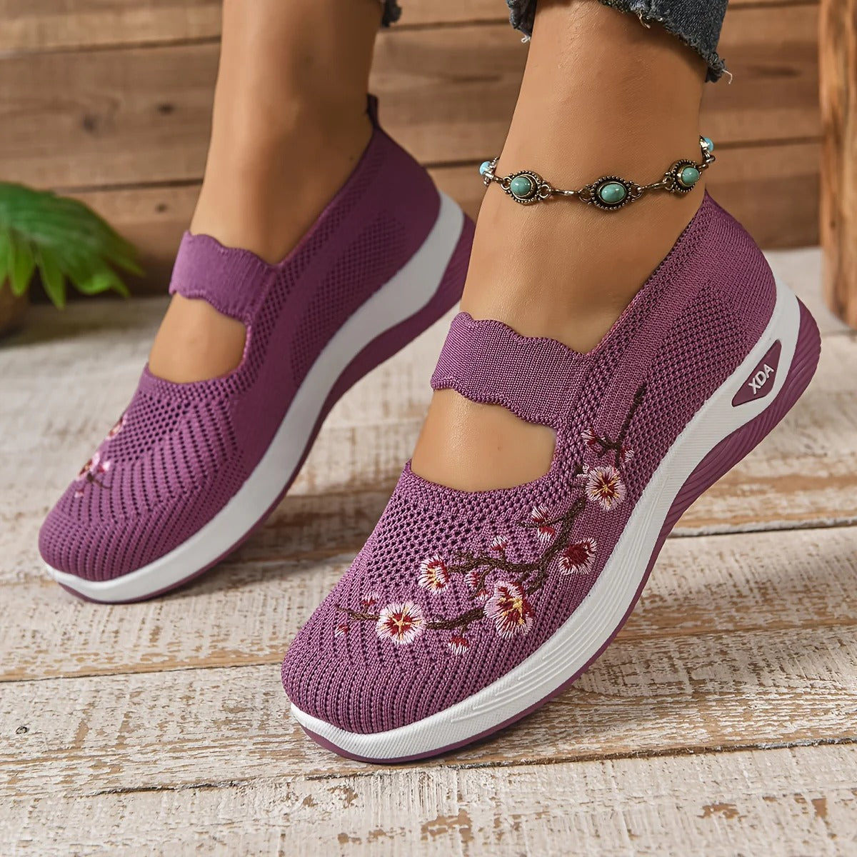 Aurora | Ergonomic Embroidered Flats