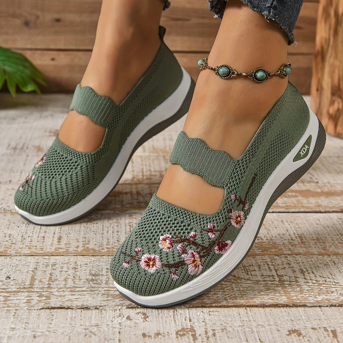 Aurora | Ergonomic Embroidered Flats