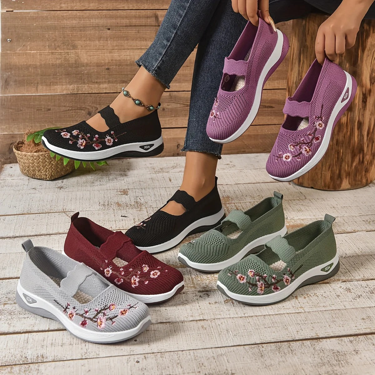 Aurora | Ergonomic Embroidered Flats