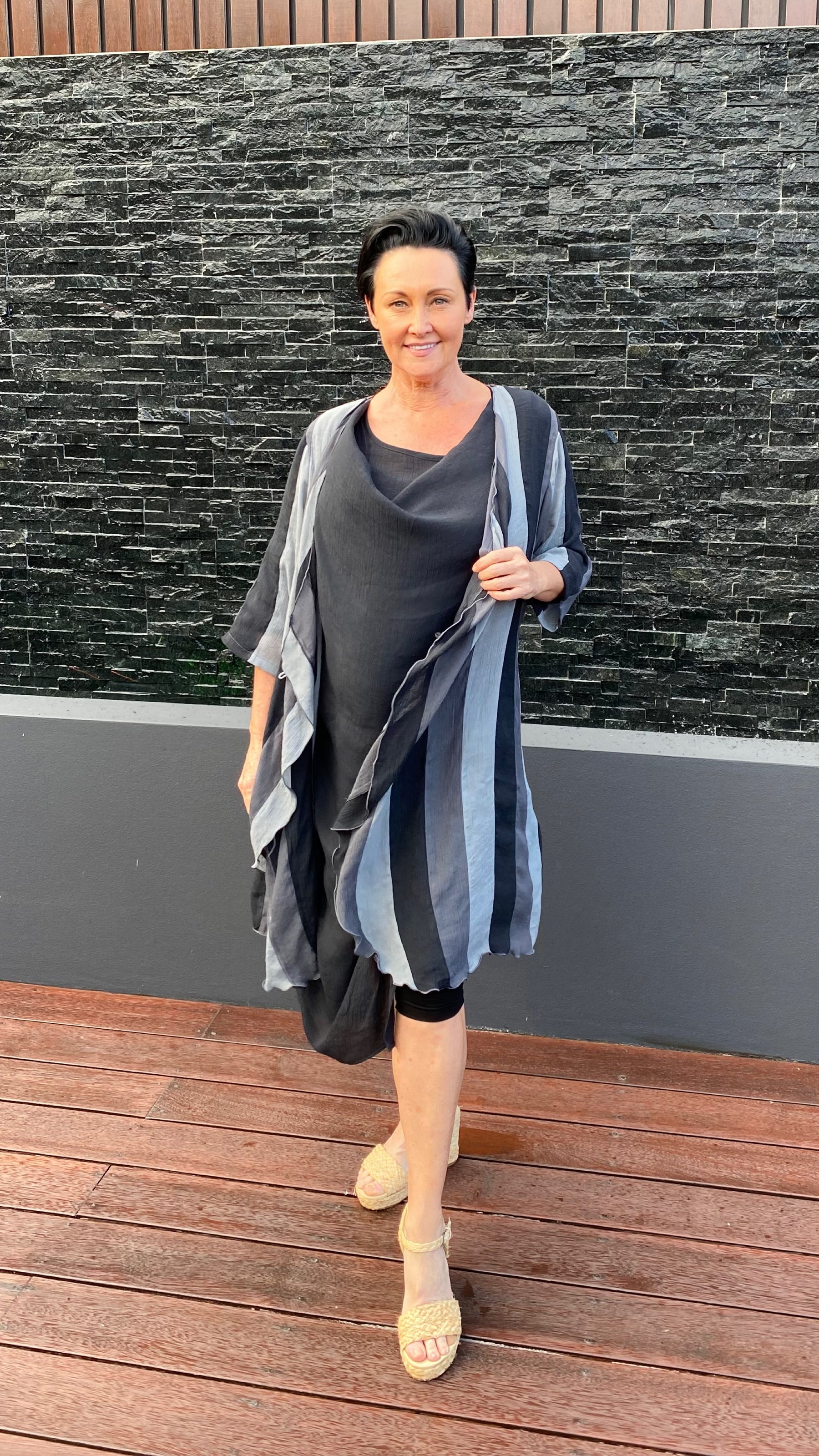 Della | Infinity Jacket Liquorice Stripe