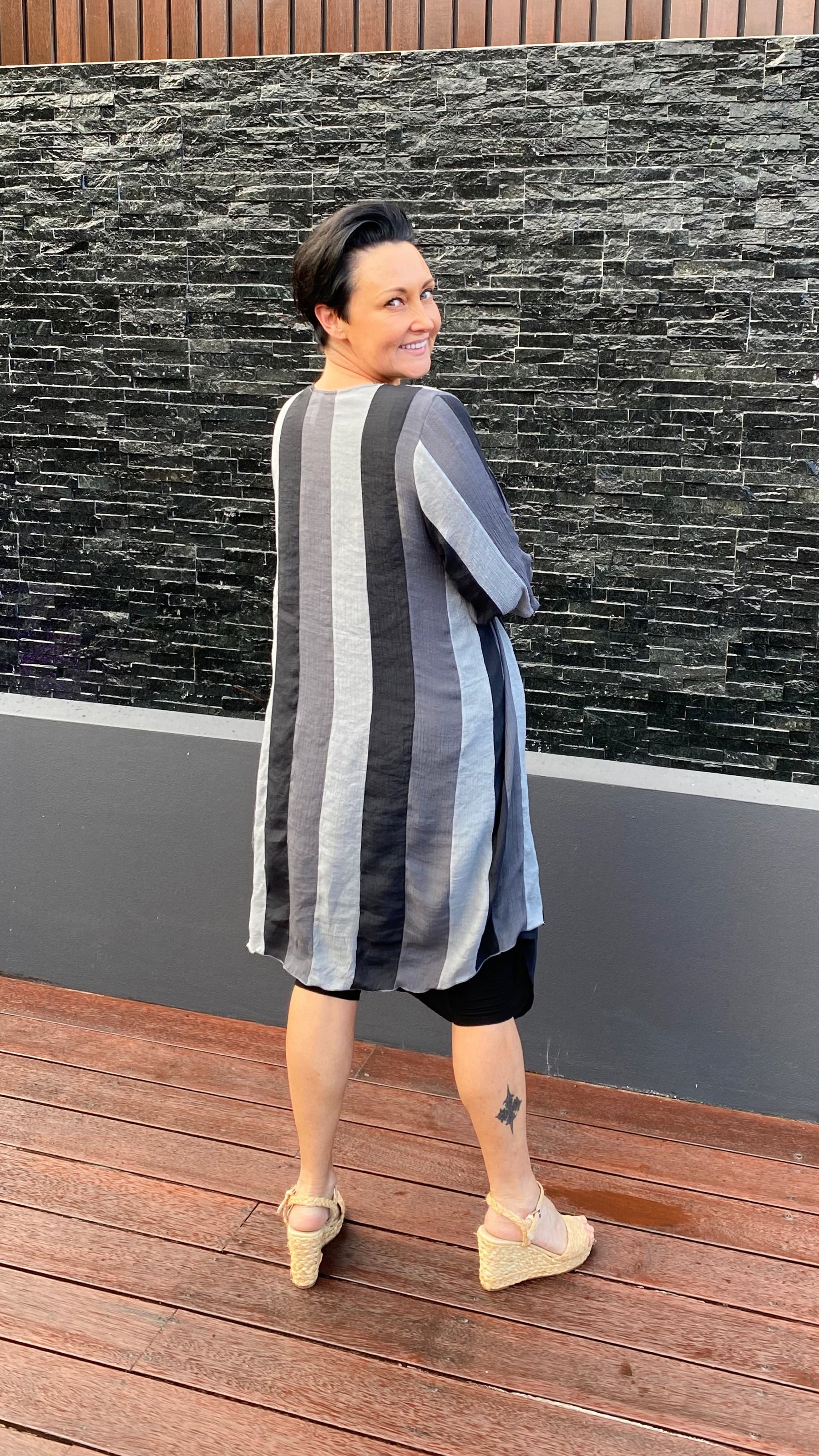 Della | Infinity Jacket Liquorice Stripe