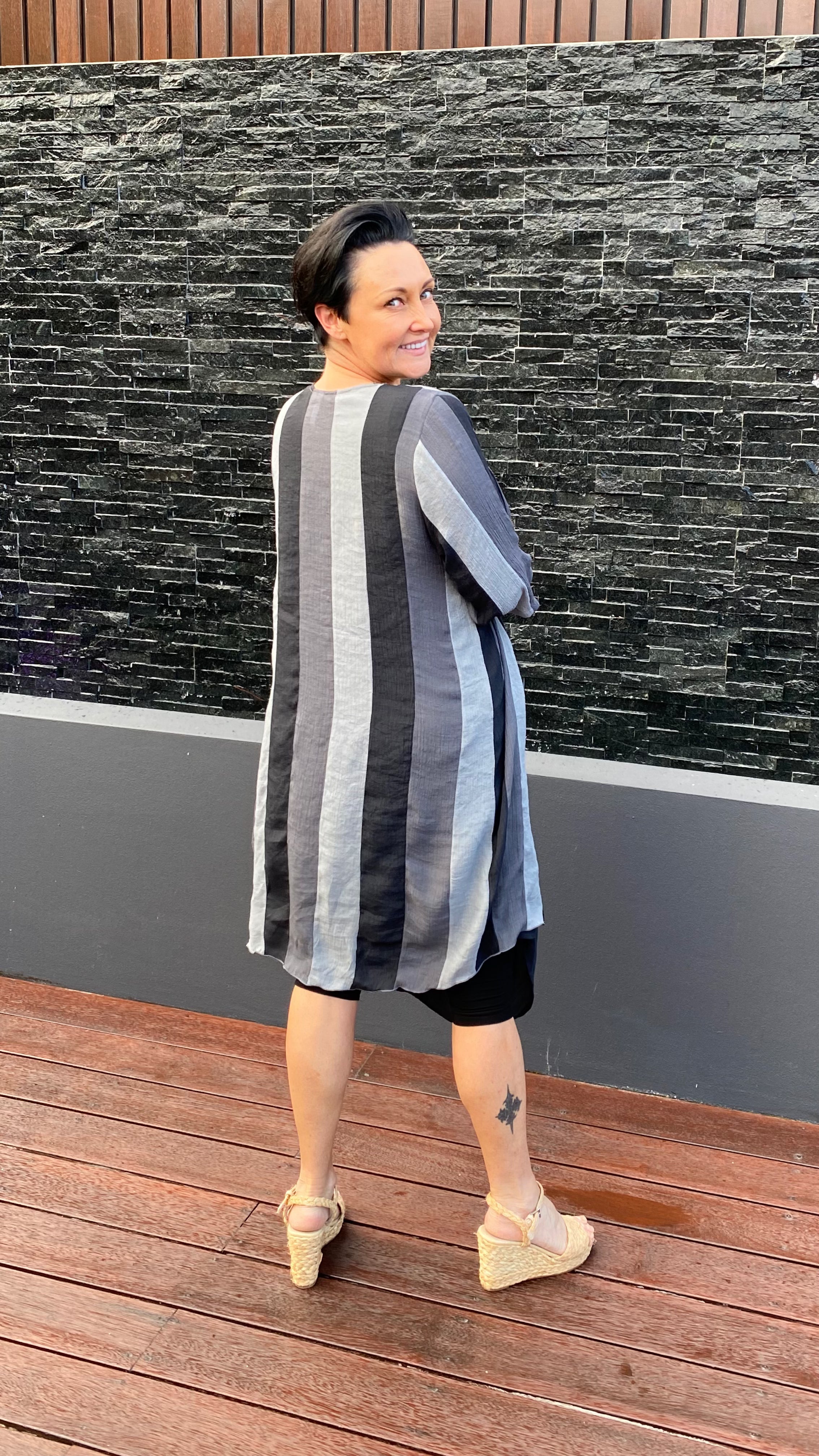 Della | Infinity Jacket Liquorice Stripe