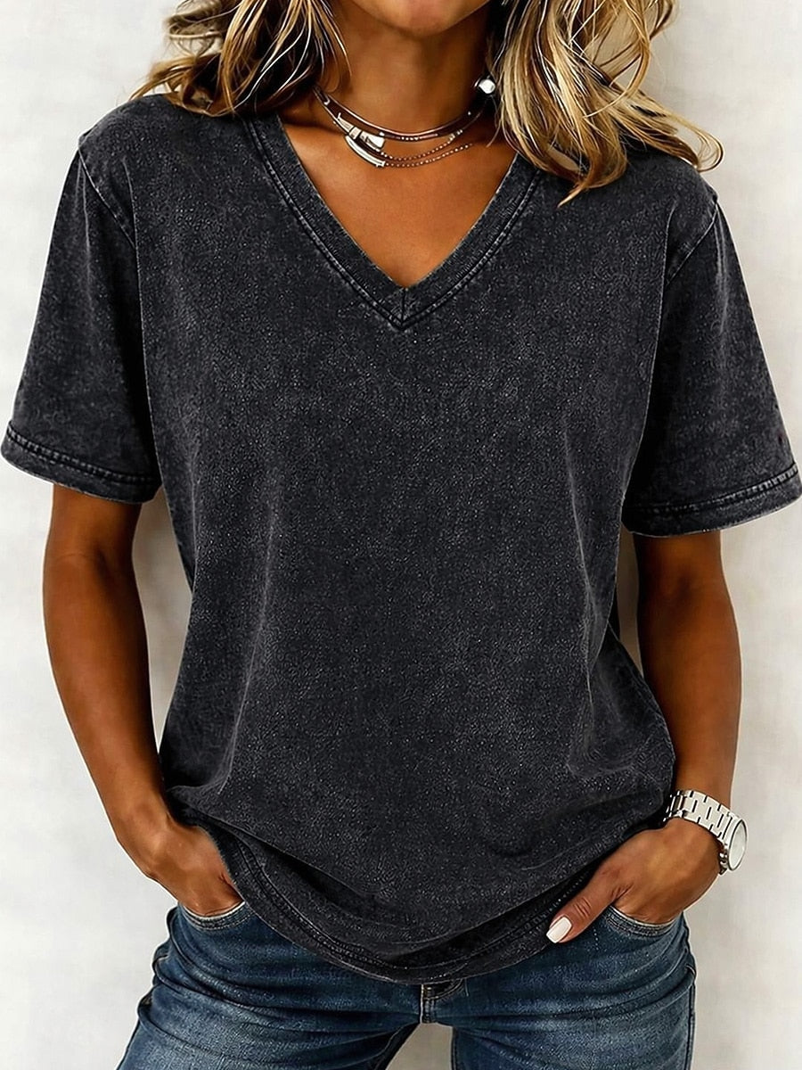 Tilda | V Neck Tee